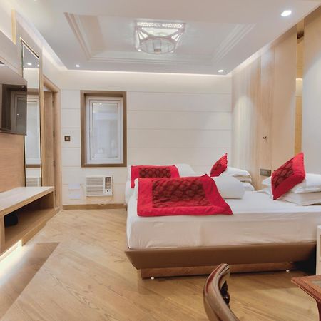 Empire Suites, Yeni Delhi Dış mekan fotoğraf