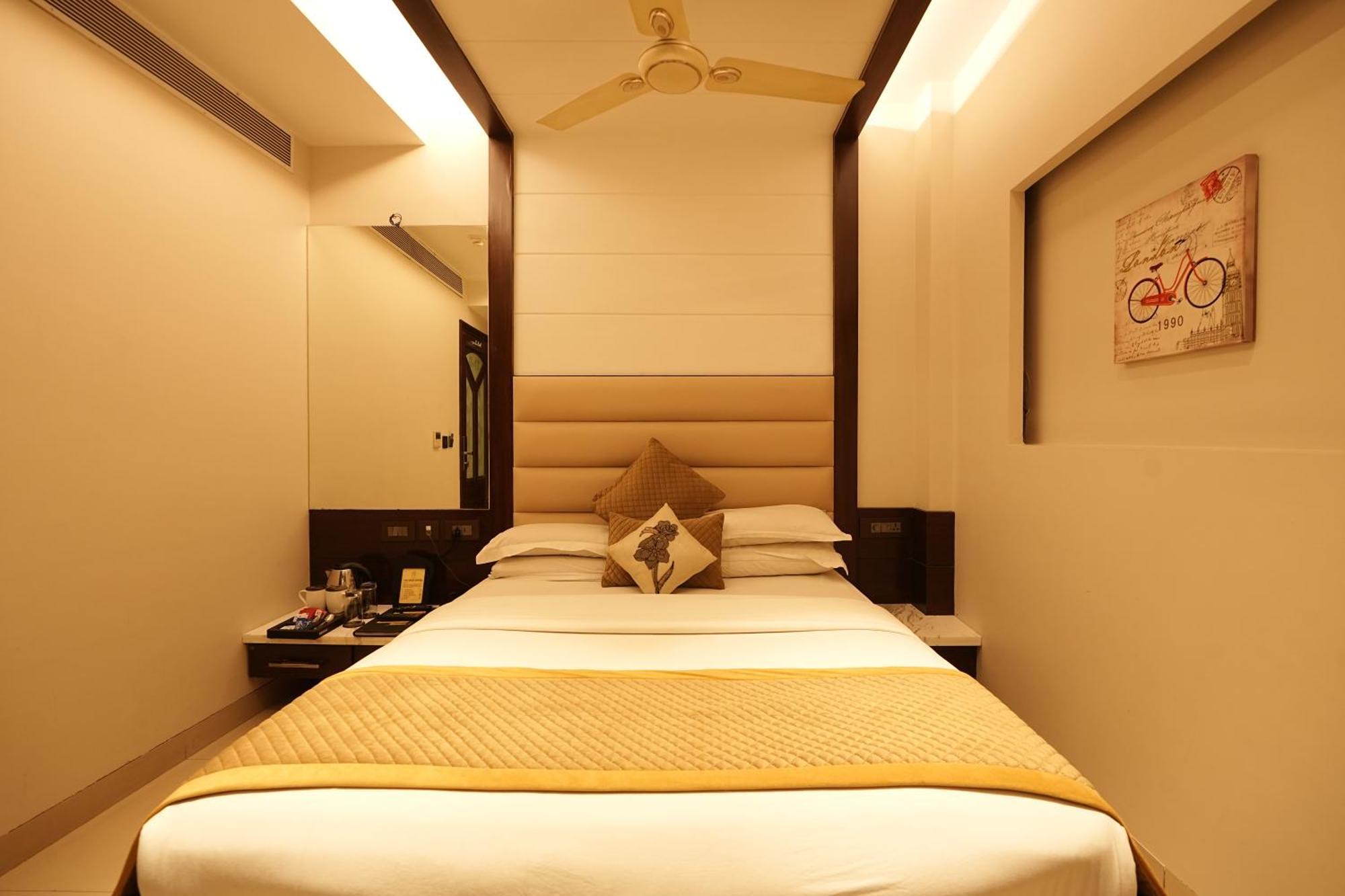 Empire Suites, Yeni Delhi Dış mekan fotoğraf
