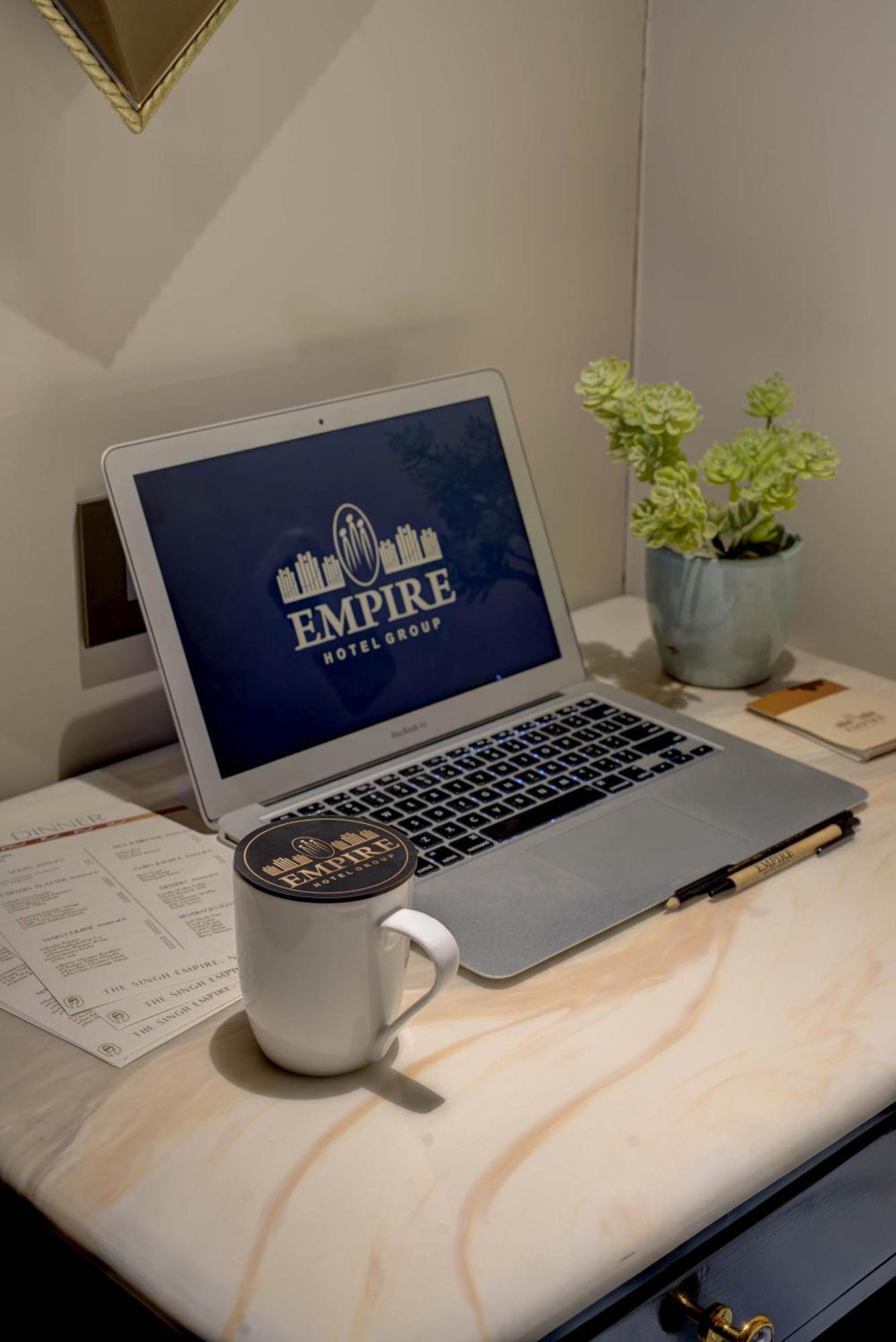 Empire Suites, Yeni Delhi Dış mekan fotoğraf