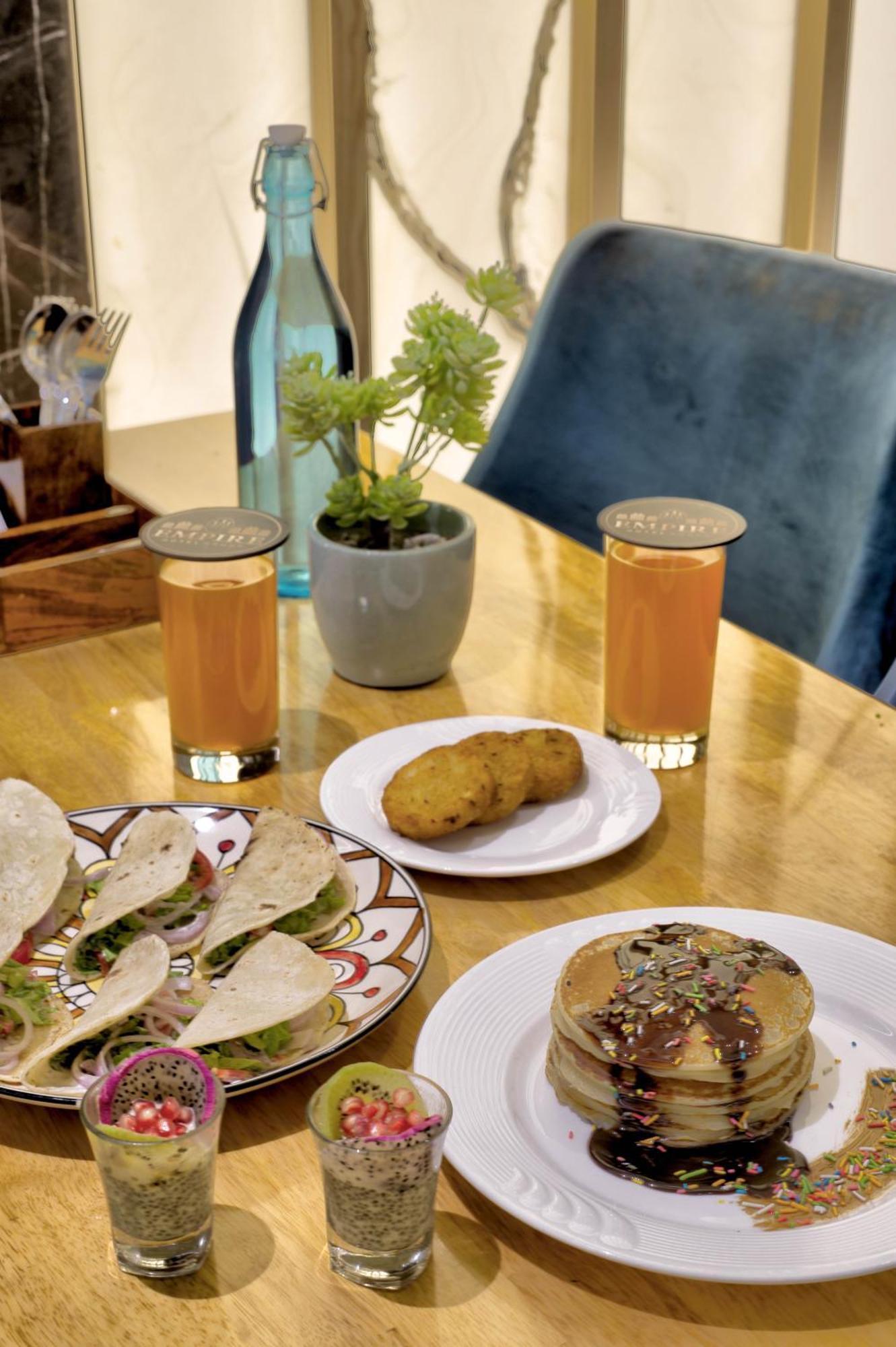 Empire Suites, Yeni Delhi Dış mekan fotoğraf