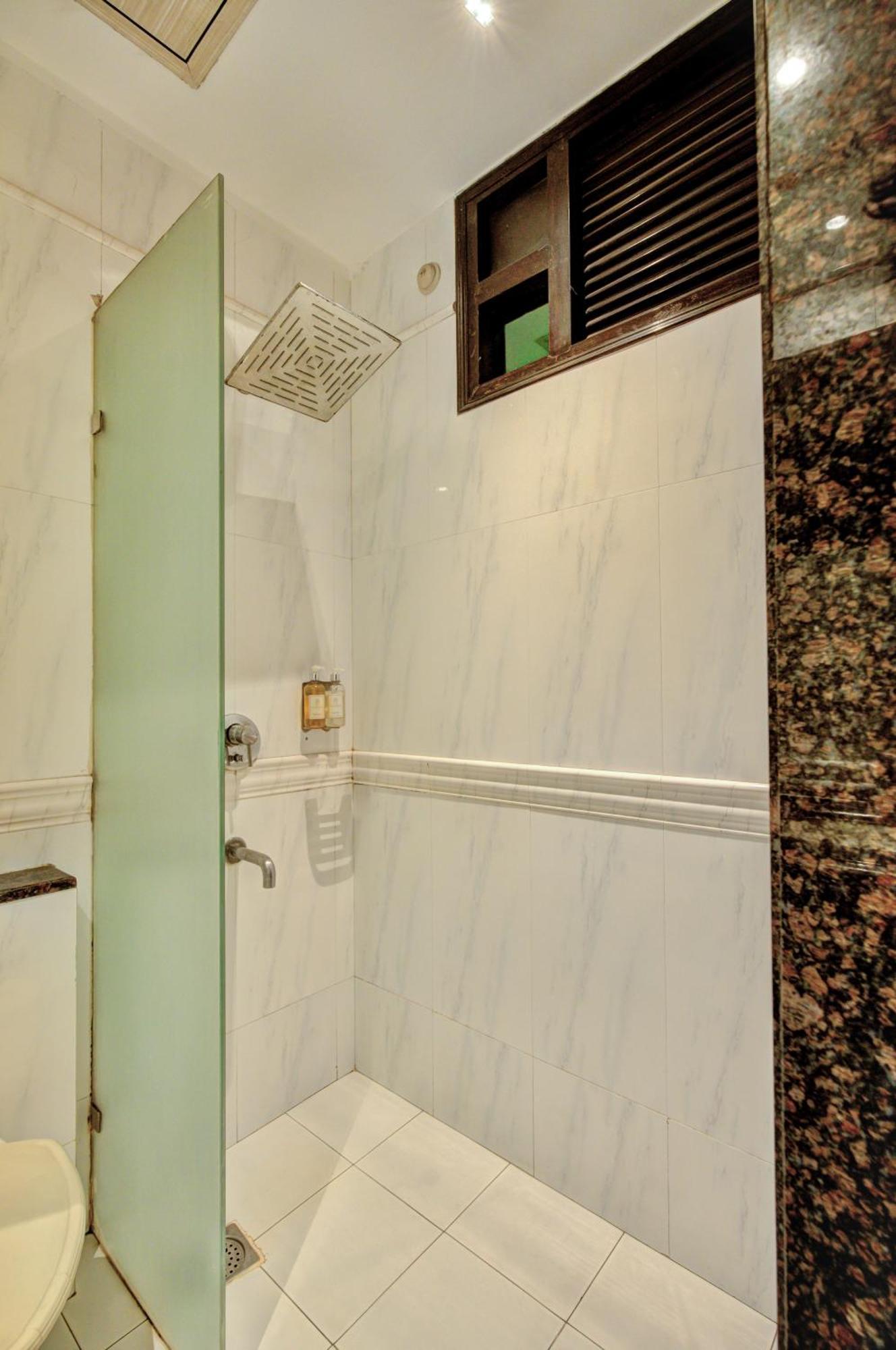 Empire Suites, Yeni Delhi Dış mekan fotoğraf